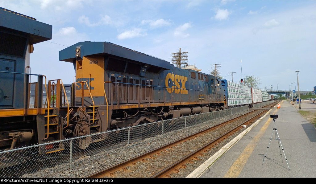 CSX 809